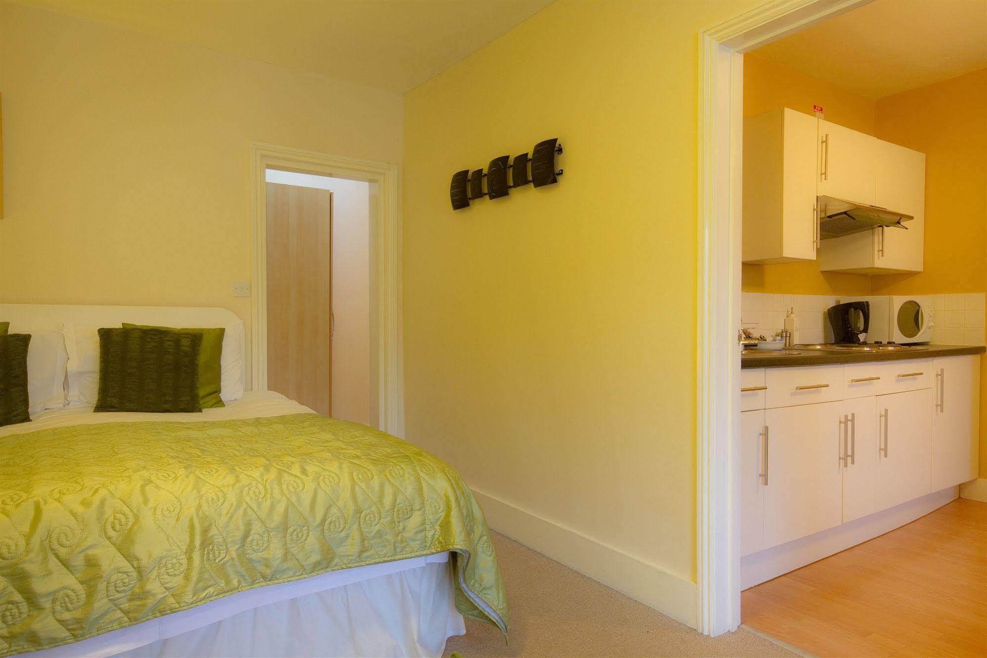 The Guesthouse East อีสต์บอร์น ภายนอก รูปภาพ